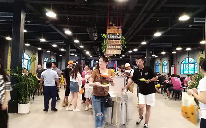 自助餐食堂圖片,景區(qū)餐廳圖片,味萊客公司餐廳圖片