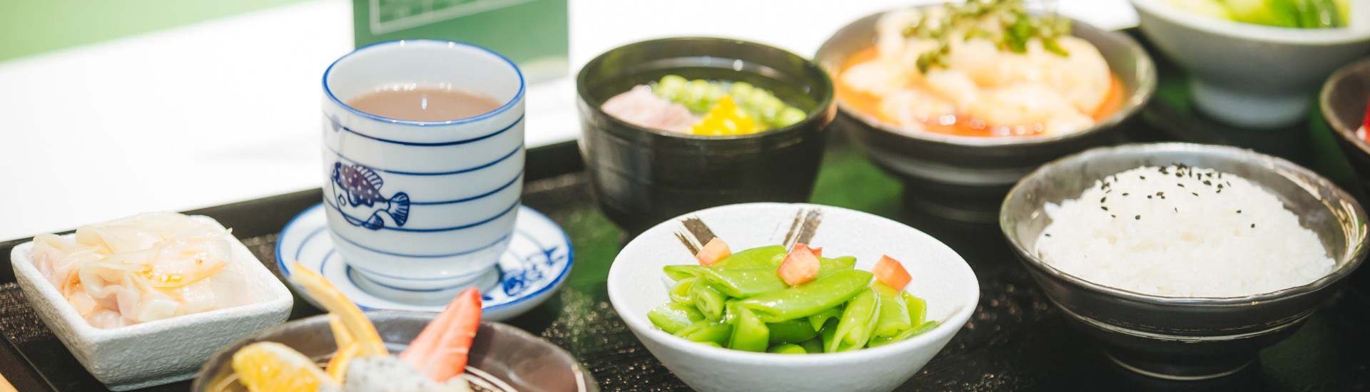 食堂承包模式主要以自選餐,套餐,固定餐,自助餐,味萊客餐飲