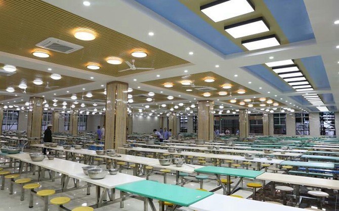 企業食堂員工培訓環境圖片