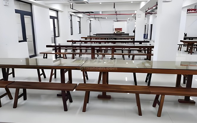 高校食堂裝修環境圖片