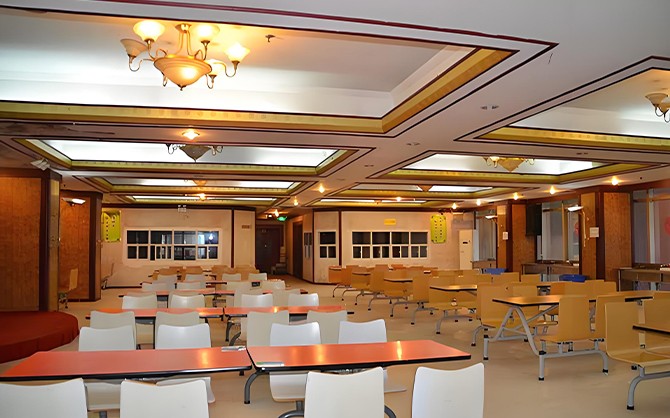 大學師生食堂圖片